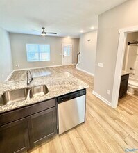 422 Falls Pointe in Madison, AL - Building Photo - Building Photo