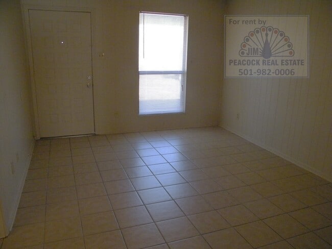 406 Cherrie Ave in Sherwood, AR - Foto de edificio - Building Photo