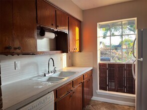 11615 Kirkmeadow Dr in Houston, TX - Building Photo - Building Photo