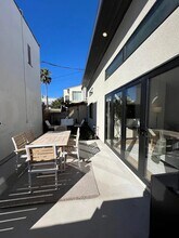 233 Ashland Ave, Unit I in Santa Monica, CA - Building Photo - Building Photo