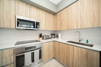 299 NE 38th St in Miami, FL - Building Photo - Building Photo