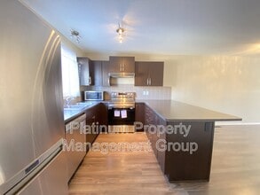 96 New Brighton Grove SE in Calgary, AB - Building Photo - Building Photo