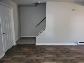 694 S Cedar St in Lititz, PA - Building Photo - Building Photo