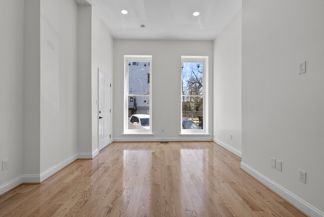 530 N Carrollton Ave in Baltimore, MD - Building Photo - Building Photo