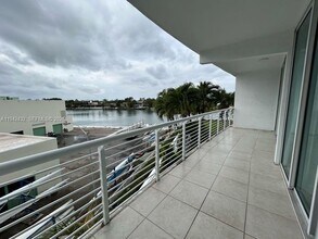 6580 Indian Creek Dr in Miami Beach, FL - Foto de edificio - Building Photo