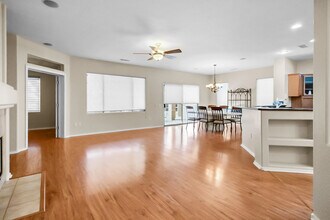 17547 W Calistoga Dr in Surprise, AZ - Foto de edificio - Building Photo