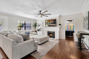 1679 Tampa Rd in Palm Harbor, FL - Building Photo