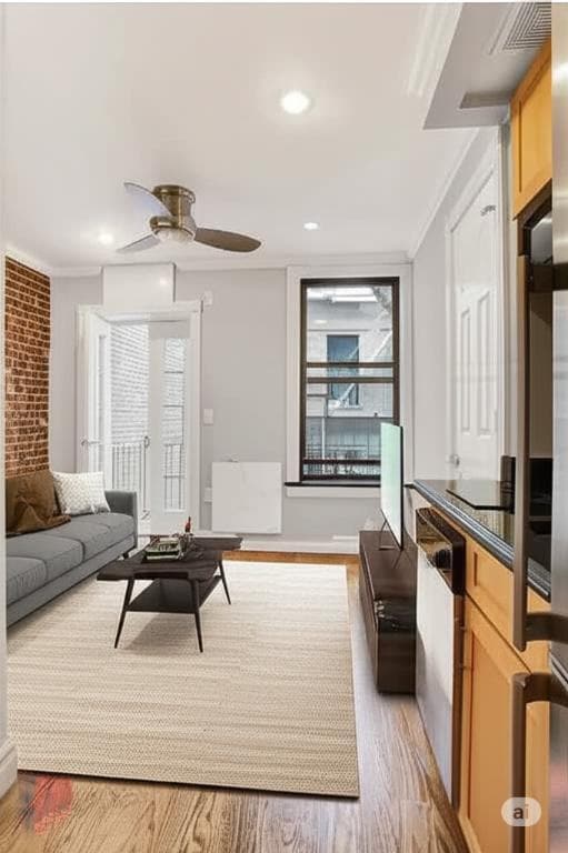 property at 439 W 50th St