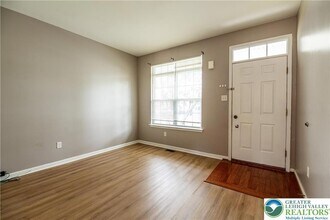 955 King Way, Unit #6 in Breinigsville, PA - Building Photo - Building Photo