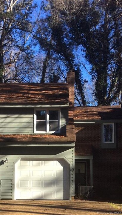 26 E Autumn Ln in Williamsburg, VA - Building Photo