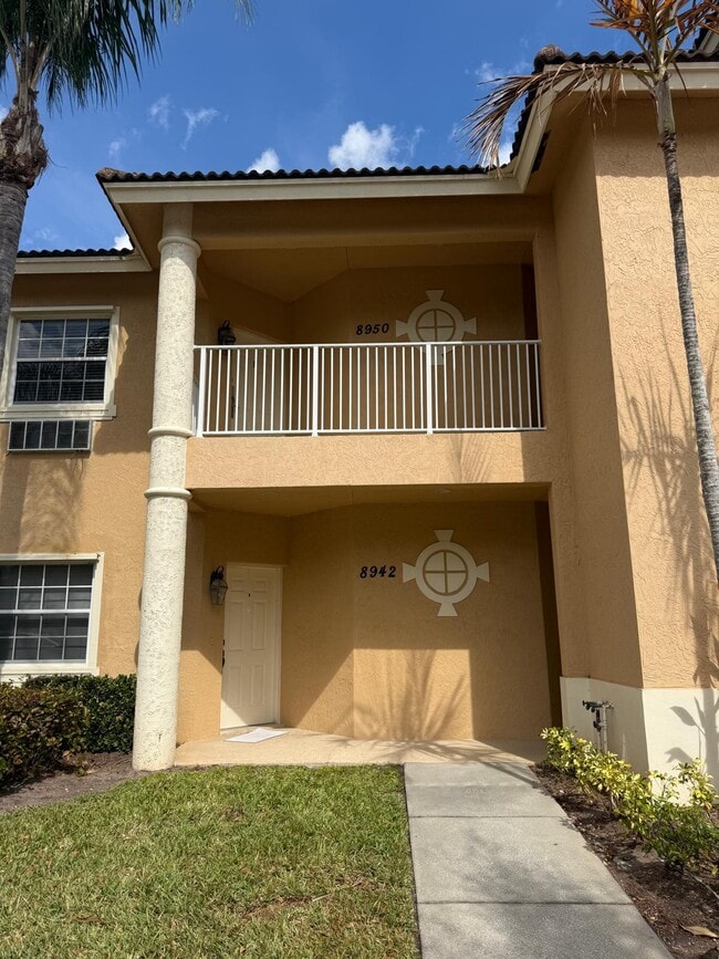 8950 Sandshot Ct, Unit Side B in Port St. Lucie, FL - Foto de edificio - Building Photo