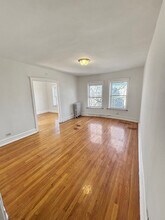 7405 N Damen Ave in Chicago, IL - Building Photo - Building Photo