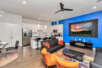 3640 Griggs Rd in Houston, TX - Building Photo - Building Photo