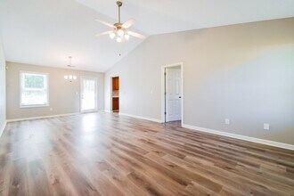 761 Woodwind Dr in Rockmart, GA - Building Photo - Building Photo