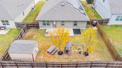 204 Llano River Trail in Hutto, TX - Building Photo - Building Photo
