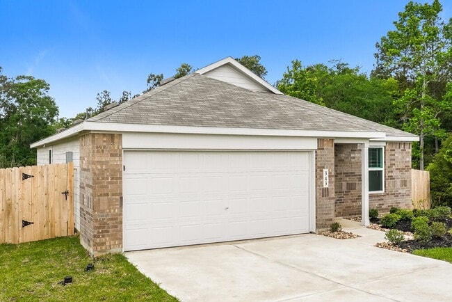 2300 Plantation Dr