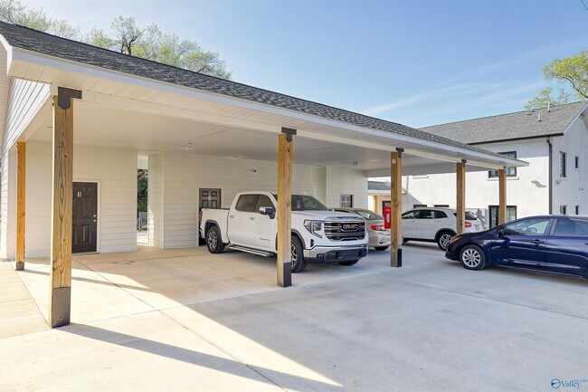 1122 NE Wellman Ave in Huntsville, AL - Building Photo - Building Photo