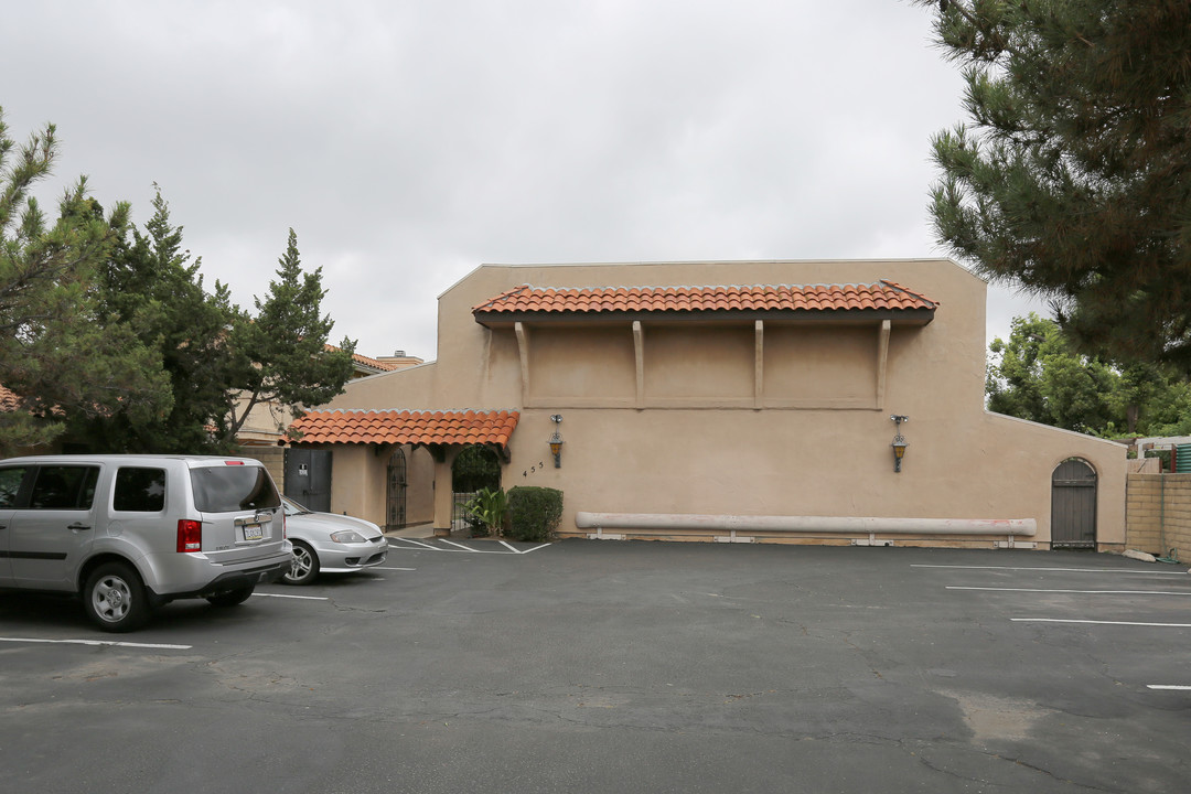 455 Avocado Ave in El Cajon, CA - Building Photo