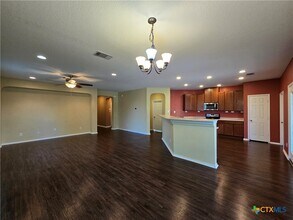 1492 Jordan Crossing in New Braunfels, TX - Building Photo - Building Photo