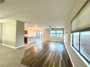 10658 Little Horse Creek Ave in Las Vegas, NV - Building Photo - Building Photo