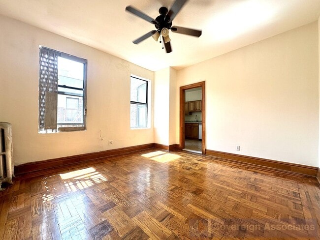 64 W 108th St in New York, NY - Building Photo - Building Photo