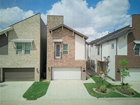 5825 Francis Oak Ln in Houston, TX - Building Photo