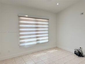 17322 SW 149th Ct in Miami, FL - Building Photo - Building Photo