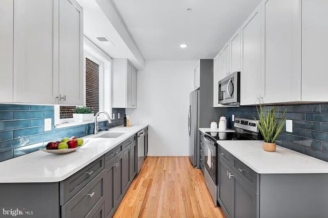 1416 22nd St SE, Unit 2 in Washington, DC - Foto de edificio - Building Photo