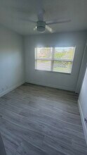 942 Macy St in West Palm Beach, FL - Building Photo - Building Photo
