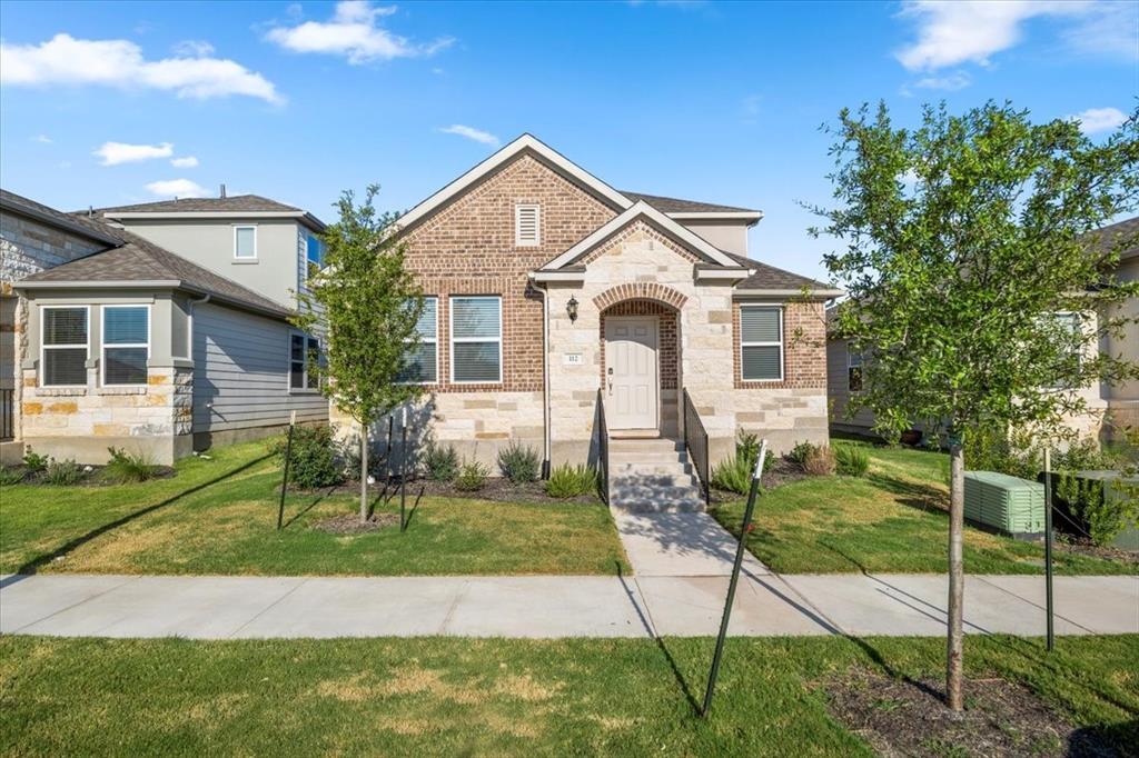 112 Doodle Ln in Hutto, TX - Foto de edificio