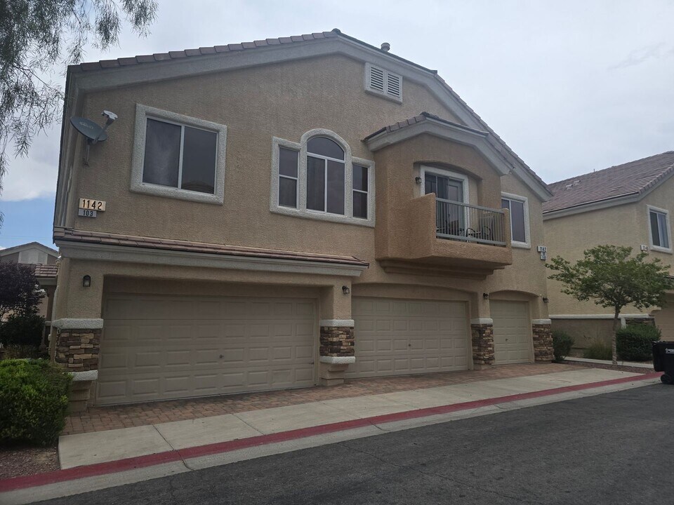1142 Grass Pond Pl in Henderson, NV - Building Photo