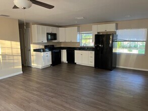 608 Maggie Cir in Winter Haven, FL - Building Photo - Building Photo