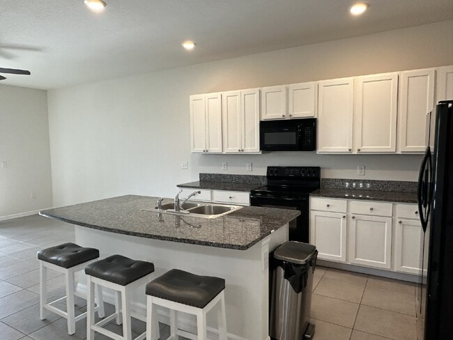 8613 Falling Blue Pl in Riverview, FL - Building Photo - Building Photo