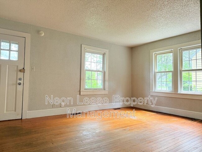 212 N Shipley St in Seaford, DE - Building Photo - Building Photo