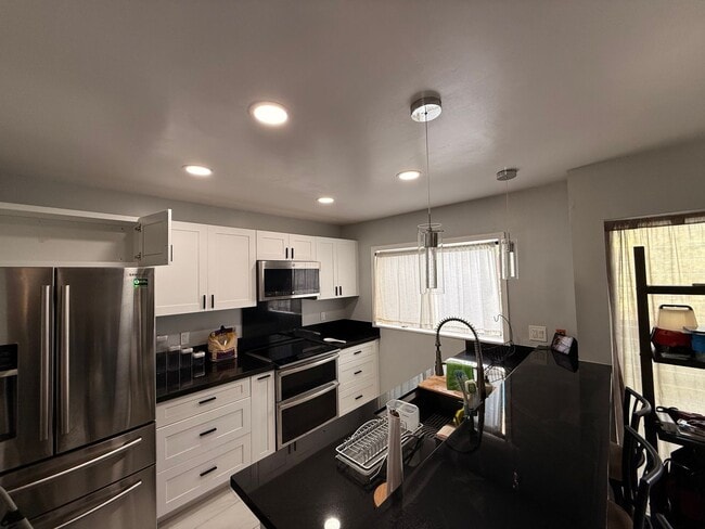 92-1235-1235 Panana St in Kapolei, HI - Building Photo - Building Photo
