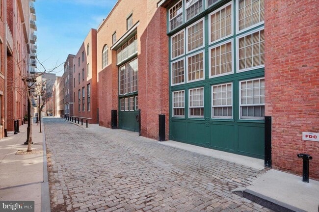130-36 N Bread St in Philadelphia, PA - Building Photo - Building Photo