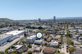 2915 S Burnside Ave in Los Angeles, CA - Building Photo - Building Photo