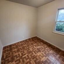 1009 Glenwood Dr in Danville, IL - Building Photo - Building Photo