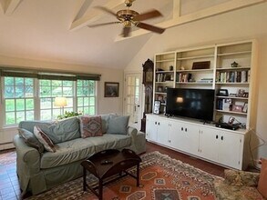 719 Bay Rd in Hamilton, MA - Building Photo - Building Photo