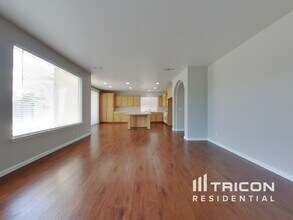 10246 Canadeo Cir in Elk Grove, CA - Building Photo - Building Photo