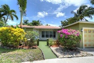 5385 SW 8th Ct in Margate, FL - Building Photo - Building Photo
