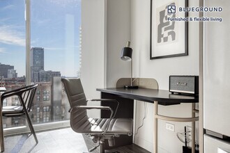 1407 S Michigan Ave, Unit FL10-ID858 in Chicago, IL - Building Photo - Building Photo