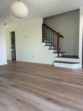 2101 Mistletoe Ave in Fort Worth, TX - Foto de edificio - Building Photo