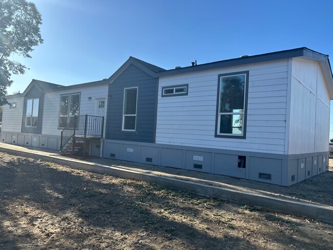 property at 3953 Stoneridge Dr
