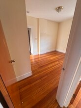 197 Sheridan Ave, Unit Third Floor in Medford, MA - Foto de edificio - Building Photo