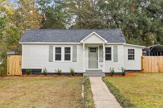 5732 Allison Ave in Hanahan, SC - Building Photo - Building Photo