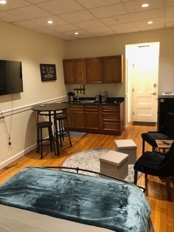 property at 302 Newbury St