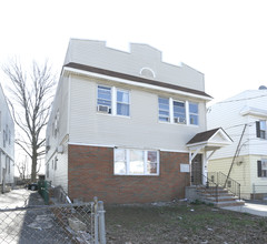 956 Grove St in Elizabeth, NJ - Building Photo - Building Photo