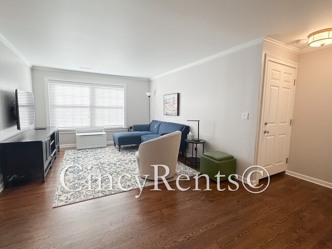 3684 Ashworth Dr in Cincinnati, OH - Building Photo - Building Photo