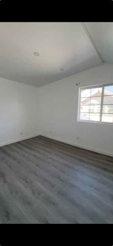 1254 W 41st Pl in Los Angeles, CA - Foto de edificio - Building Photo